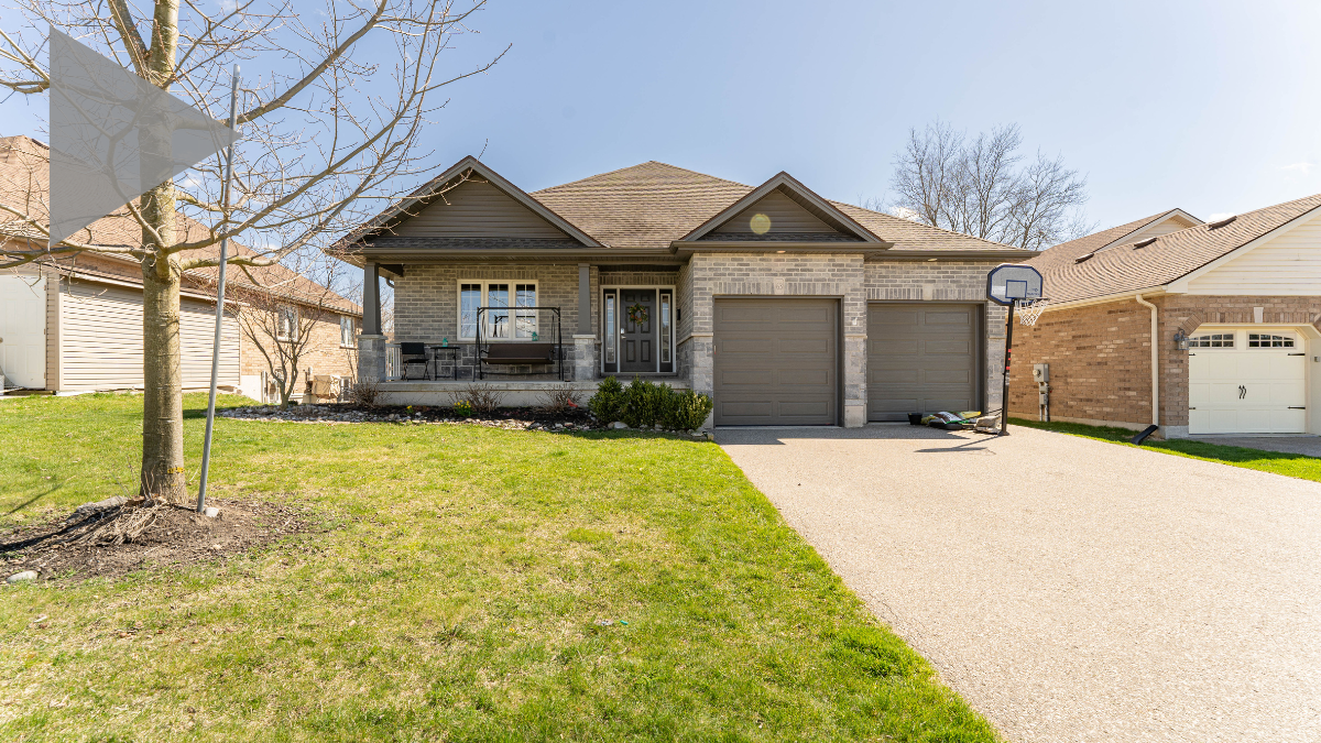 Real Estate 4 Untitled design 2